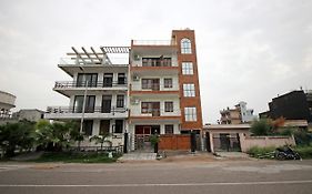 Oyo 9192 Hotel Raghav Residency